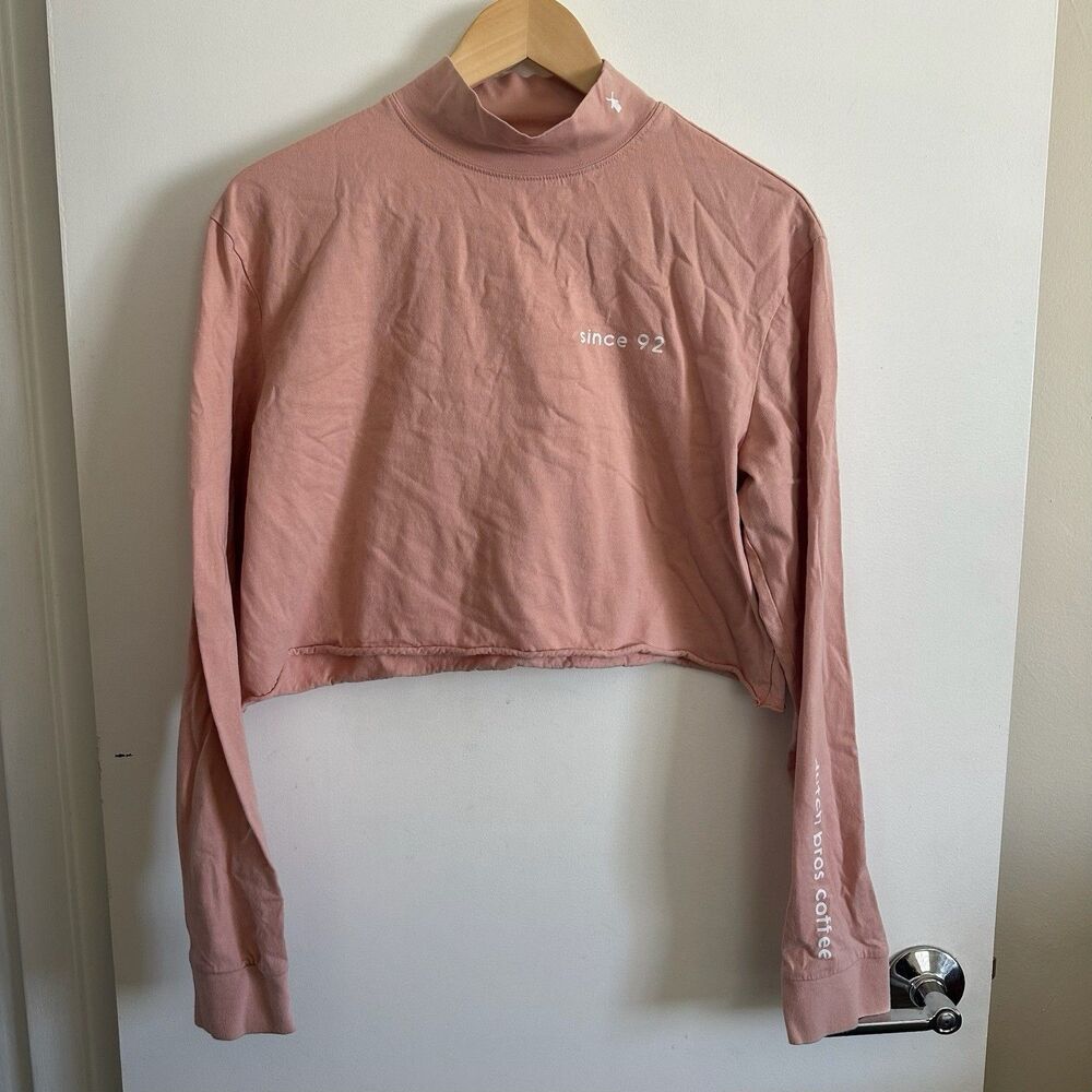 Dutch Bros Pink Mock Neck Cropped Long Sleeve Shirt Women’s Size L